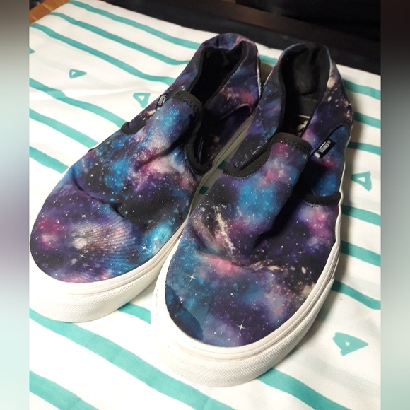 Galaxy slip on vans - Picture 2 of 6
